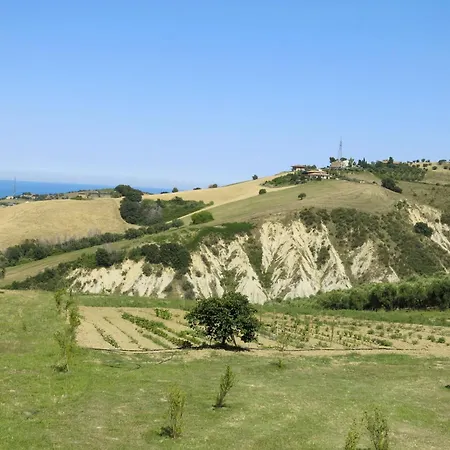 Serrani-3 By Interhome Apartment Cologna (Teramo)